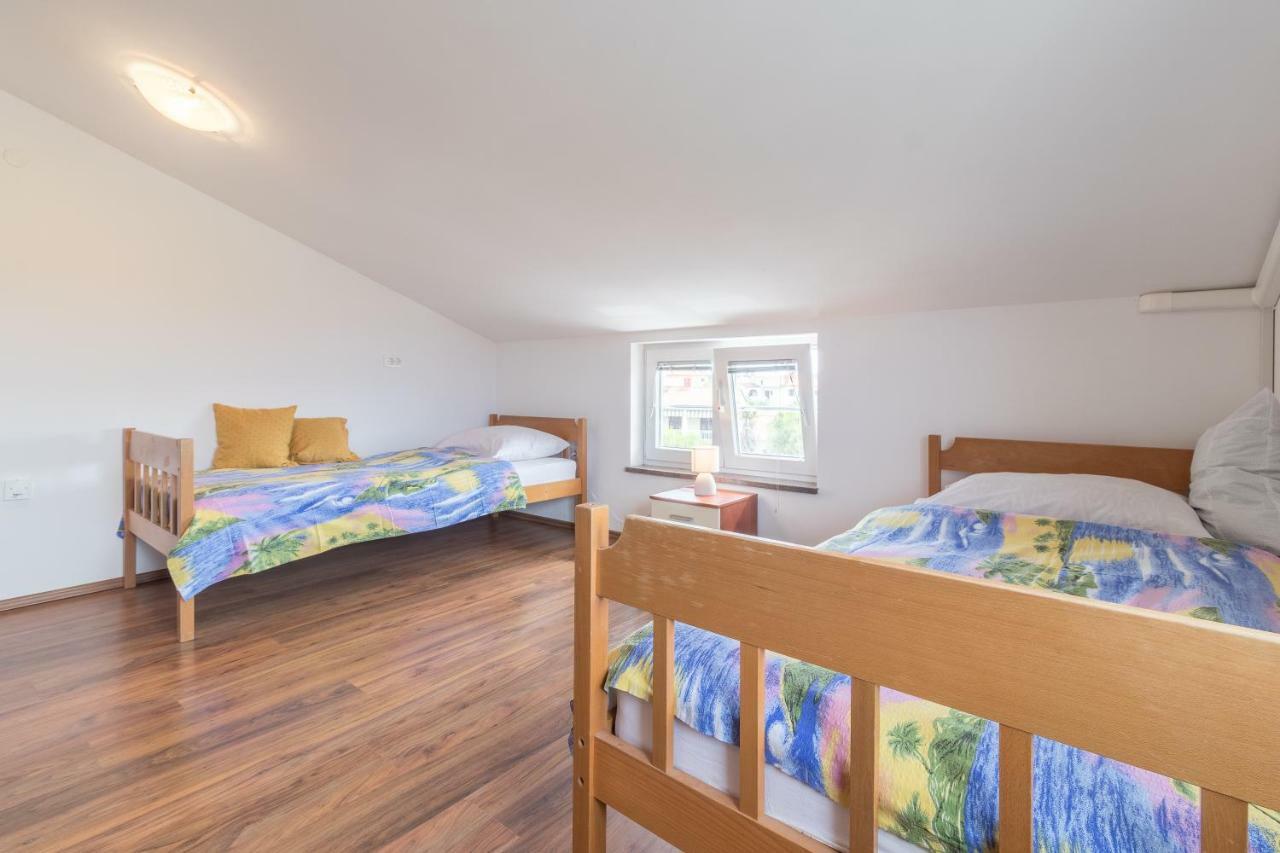 Antonija Apartment Pula Bagian luar foto